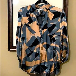 Beautiful 96% silk abstract blouse